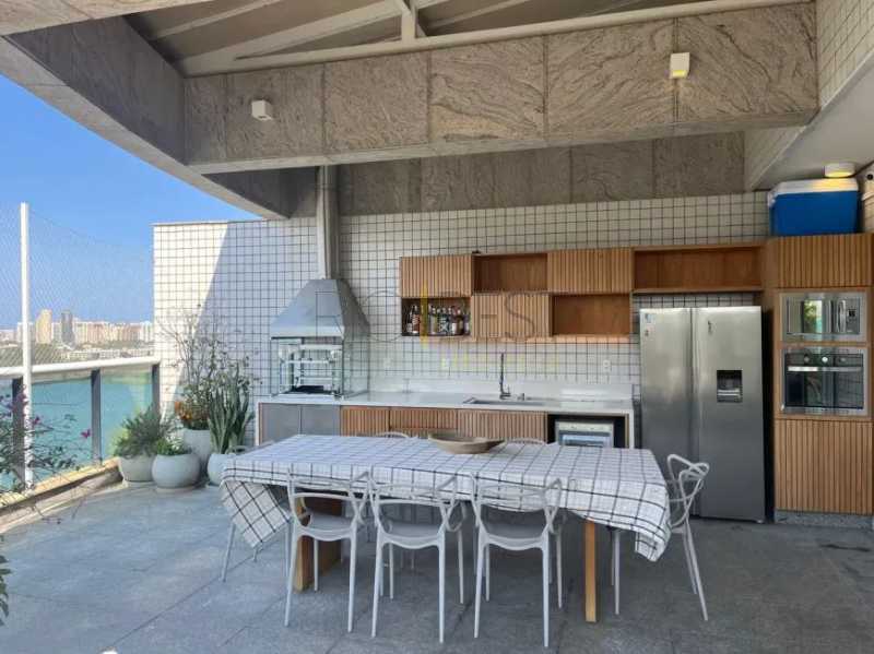 e5f6615f-b1a2-4a2e-83d6-fa1145 - 11