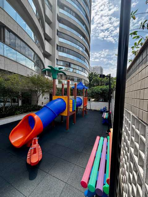 0bfaa245-56f8-4694-b65c-3bb3ff - 27