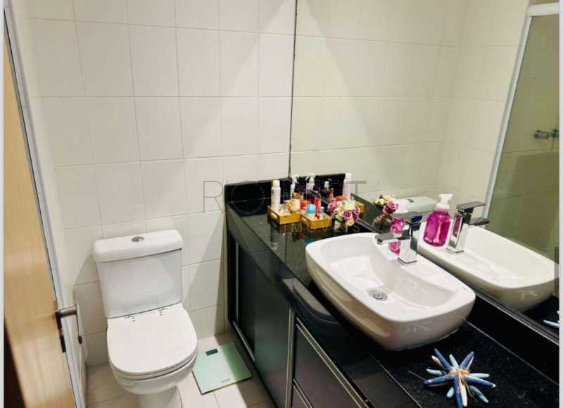 47b77021-0aca-456c-beb0-5e54a0 - 15