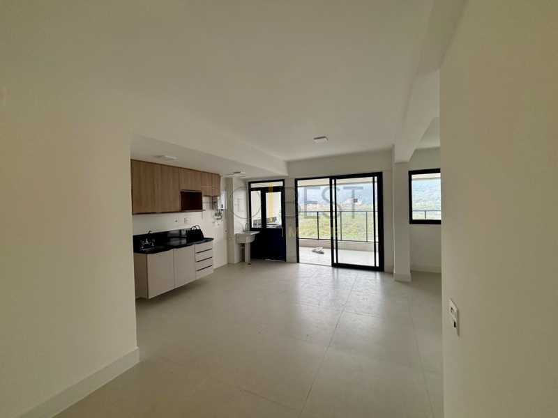 00cb1d8f-c2e4-4e1c-b91c-ee5b87 - 8