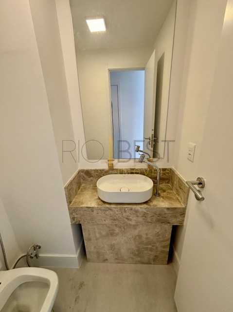 2a191dde-4f26-4fc6-94aa-8acaa0 - 12