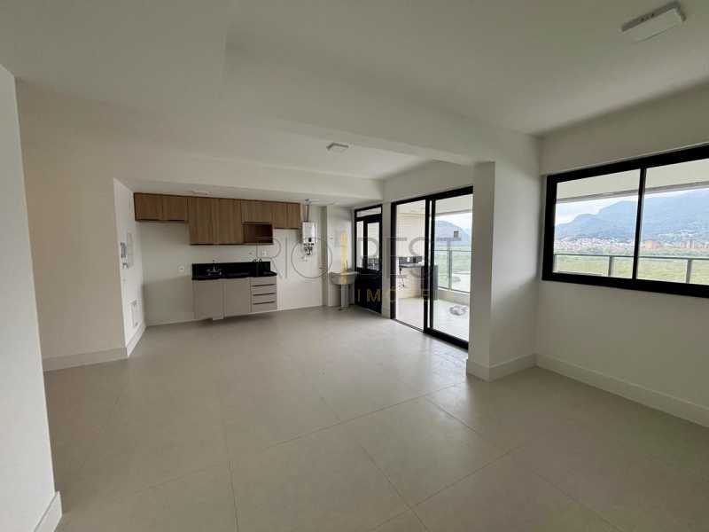 c8b7c779-e68e-475c-afaf-392d7a - 9