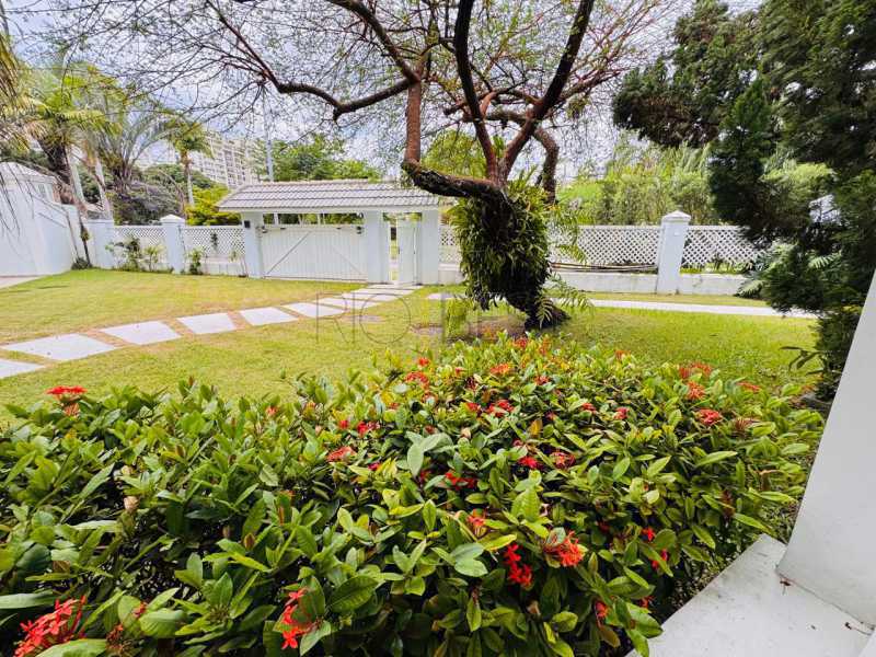 06ba63d9-f1e8-4755-994f-530387 - 6