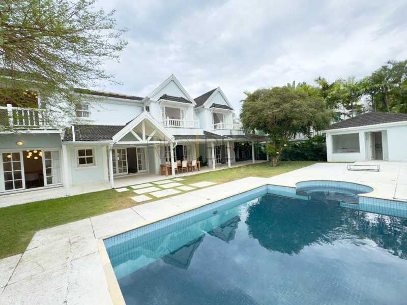 55425add-2013-4596-8d35-5e929a - 4