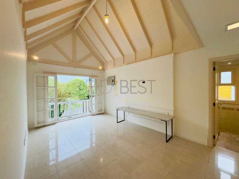 0215297a-60f1-4442-834b-34fc0d - 23