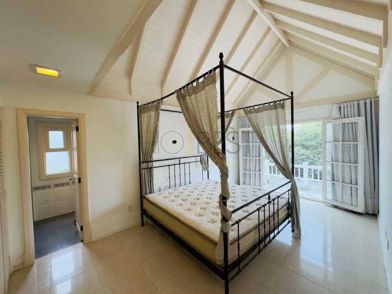 c2e1cfcd-c9d8-41a9-9e7d-ad30f4 - 25