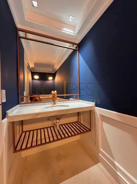 dbcae20d-2ad4-41e0-9752-2b5595 - 28