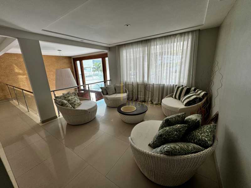 8dedf399-8a4f-4d9e-983a-19259b - 19