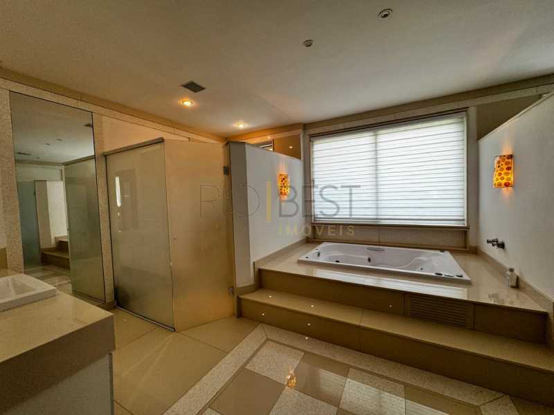 fb2ceb6d-2a64-4e82-bc1a-0e4eee - 30