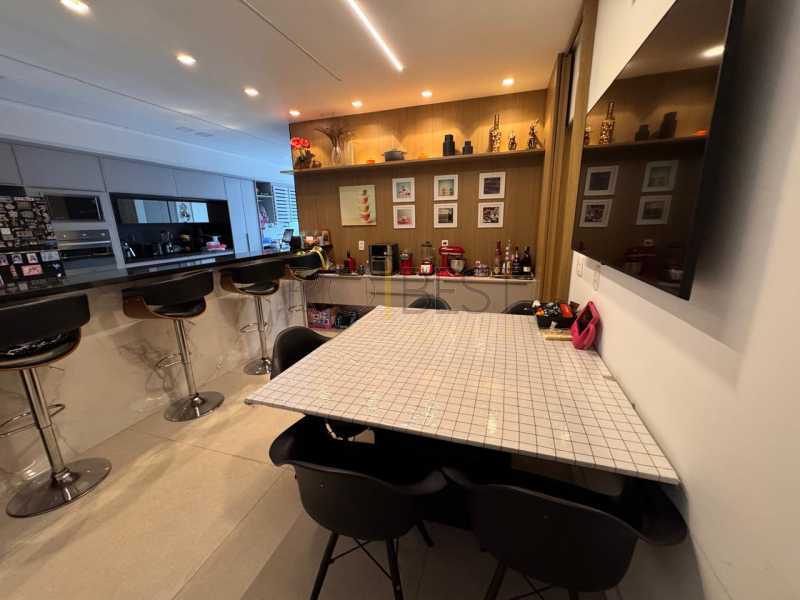 787ff537-fb06-4575-abc9-5d733f - 9