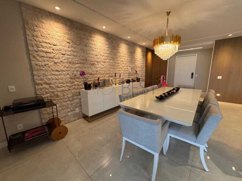 6816f930-21a4-478d-bb4b-6bf05e - 6