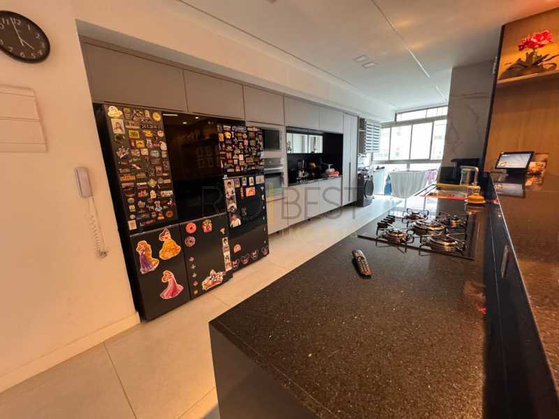 136677ec-60be-4f8a-bdd1-f41491 - 12