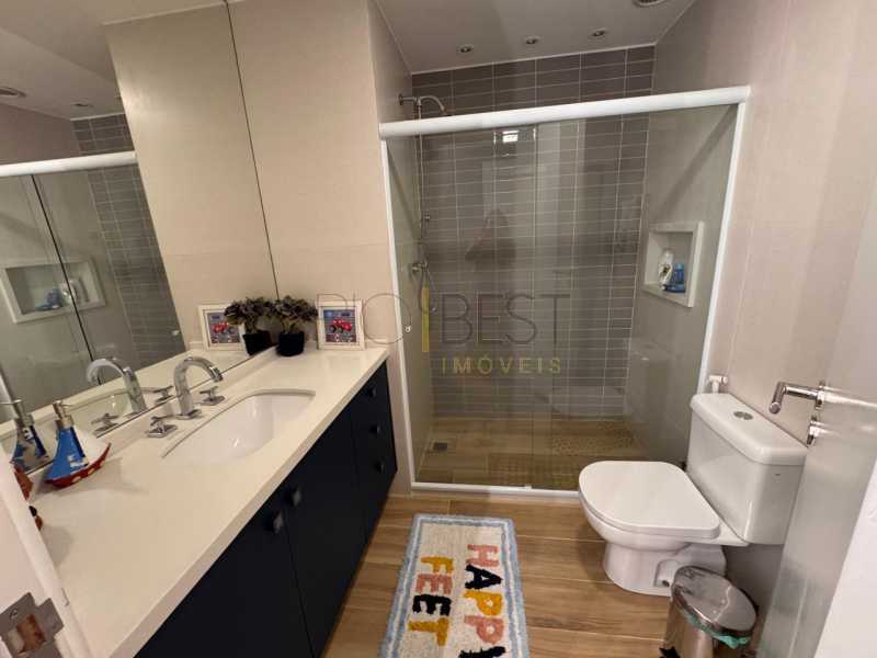 af11d417-ebea-42ed-aa3a-1a4f3d - 23