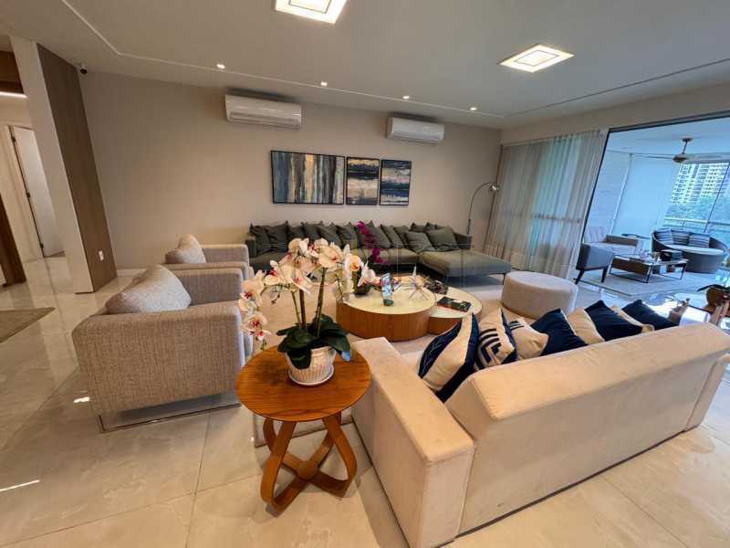 b0e75322-ef20-45e6-a822-103ff8 - 5