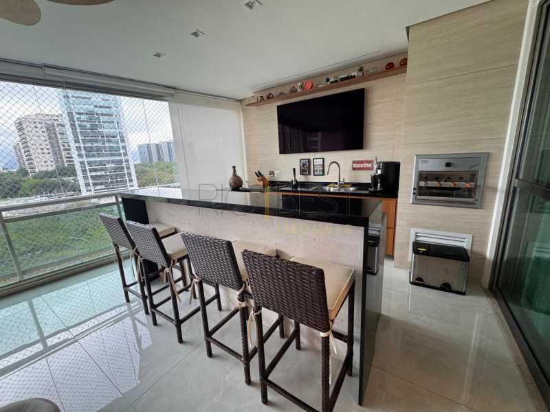 c632b358-b894-443d-b083-14e09d - 3