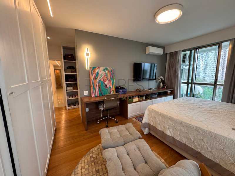 d3f6b7f5-1c69-4883-bfa1-73d142 - 25