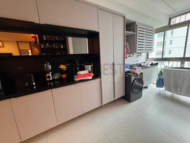 e0d4ff26-b1bc-4402-af56-2fa382 - 29