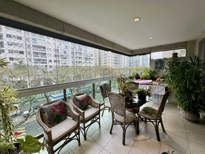 Ótima localização - Barra Peninsula Gauguin 3 suites varanda gourmet com churrasqueira - BTAP30128