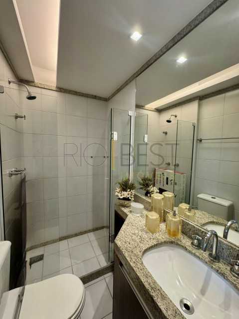 Ótima localização - Barra Peninsula Gauguin 3 suites varanda gourmet com churrasqueira - BTAP30128