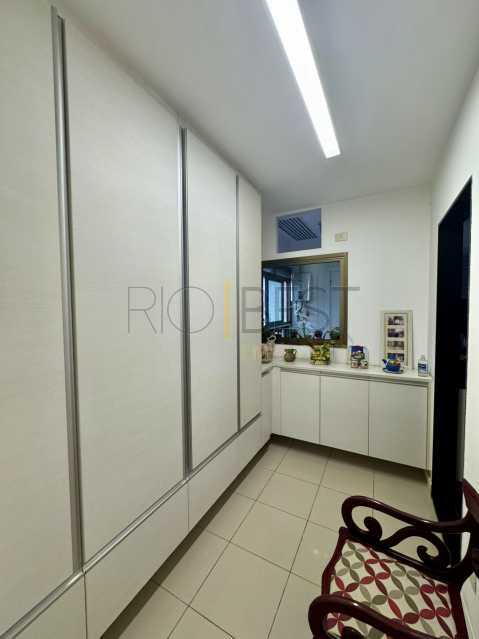 Ótima localização - Barra Peninsula Gauguin 3 suites varanda gourmet com churrasqueira - BTAP30128