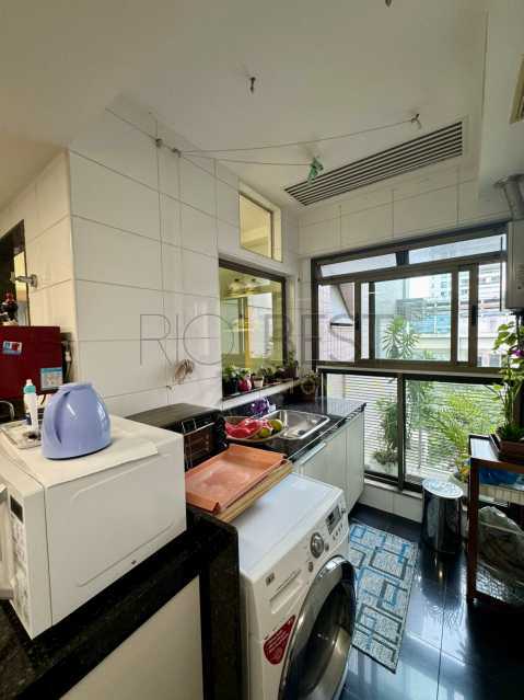 Ótima localização - Barra Peninsula Gauguin 3 suites varanda gourmet com churrasqueira - BTAP30128