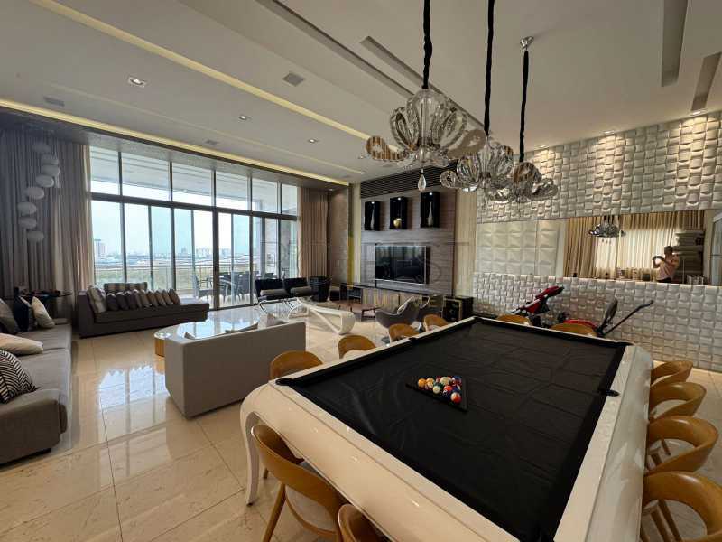 1fb93f14-9aaa-429e-ba90-2bd97e - 4