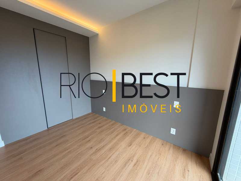 90b30902-c718-4f3a-a06b-705202 - 8