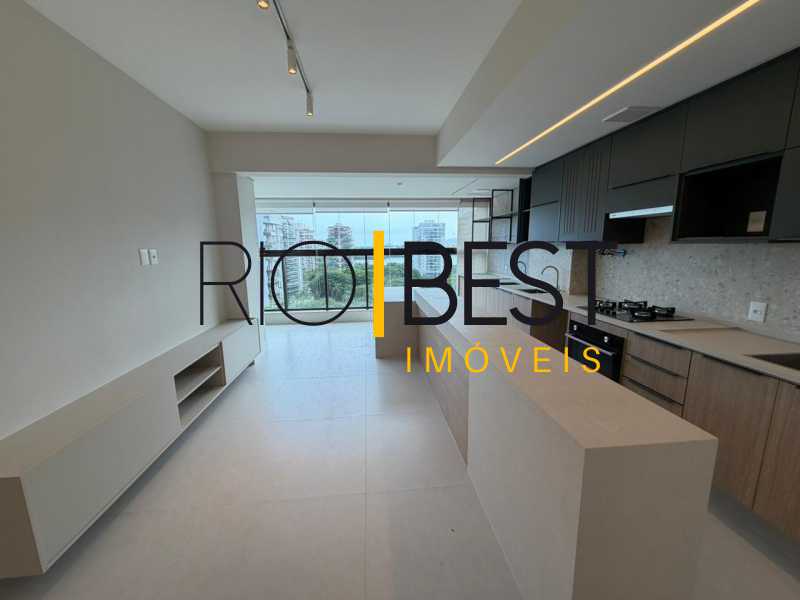 d9219909-b11b-41ad-bd77-a1560a - 19