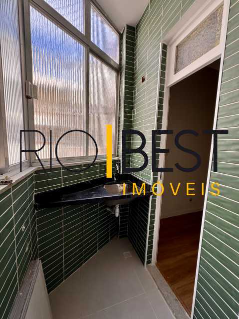 Imperdível - Botafogo Rua Lauro Muller ÓTIMA OPORTUNIDADE DE MORADIA E INVESTIMENTO lindo apartamento reformado 1 suite - BTAP10006