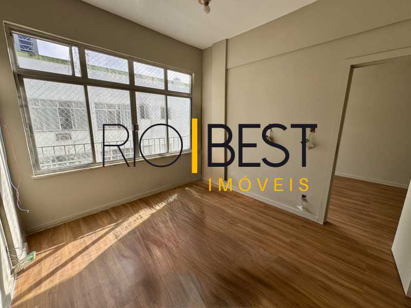 Imperdível - Botafogo Rua Lauro Muller ÓTIMA OPORTUNIDADE DE MORADIA E INVESTIMENTO lindo apartamento reformado 1 suite - BTAP10006