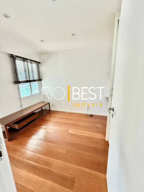 Imperdível - Barra Península Saint Martin 4 suítes lindo apartamento - BTAP40152