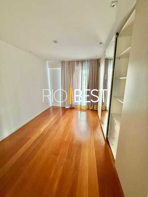 Imperdível - Barra Península Saint Martin 4 suítes lindo apartamento - BTAP40152