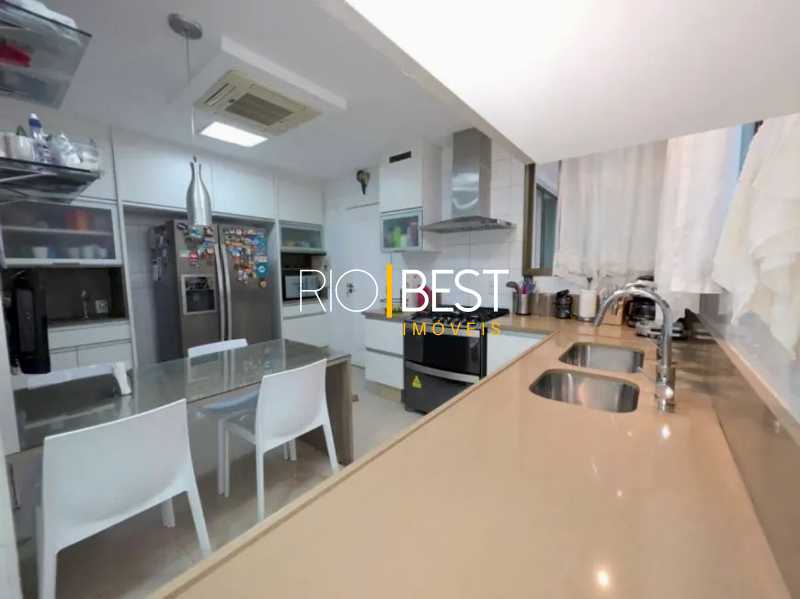 5847b263-8211-4095-9a5a-c95d05 - 7