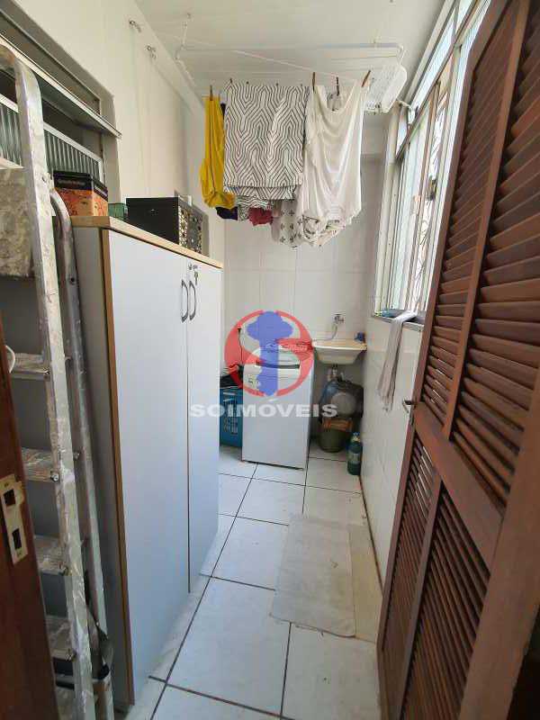 ÁREA DE SERVIÇO - 12