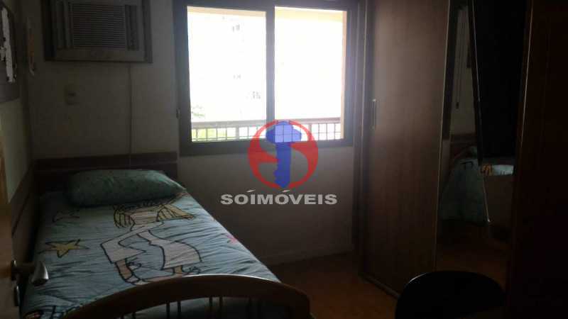 QUARTO - 25