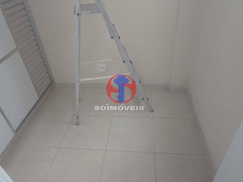 Quarto de Serviço - 21