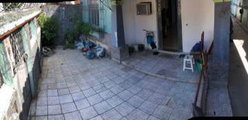 CASA FRENTE DE RUA COM TRÊS QUARTOS E GARAGEM PRÓXIMO A LINO TEIXEIRA - TJCA30106
