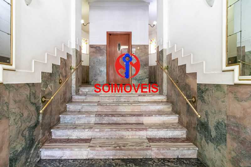entrada do prédio  - 27