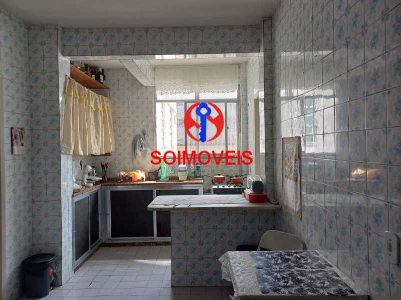 91EC3E27-84C9-4E02-B47B-28A8EB - 7