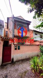 Imperdível - Apartamento tipo casa, 2 quartos, 3 banheiros sociais, terraço e vaga de garagem à venda no Grajaú !!! - TJCA20107