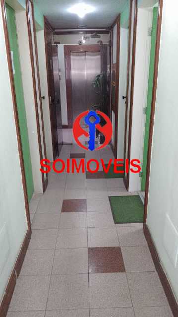 CORREDOR SALAS - 19