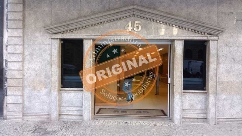 PORTA DO PRÉDIO - 2