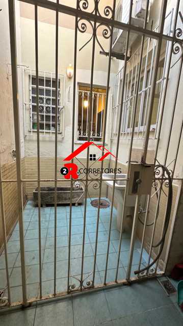 Conheça 21. do imóvel - Tijuca, casa triplex, 4 quartos, sendo 2 suítes, terraço, Carmela Dutra. - HPCTIJUCADOUG001 - 21 21. - 21