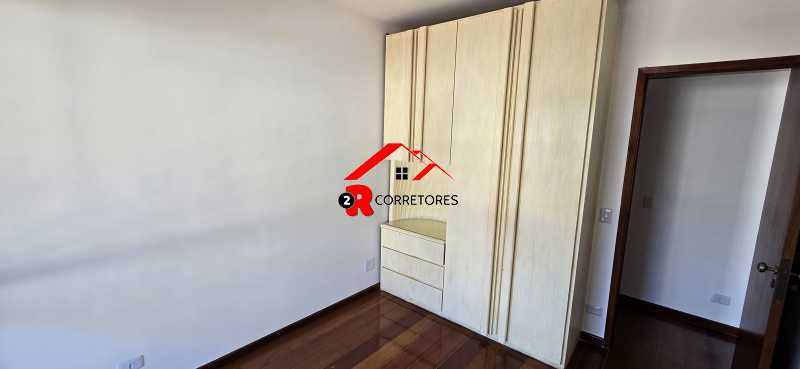 c09d0d97-2fa3-4df5-9deb-684d7d - 14