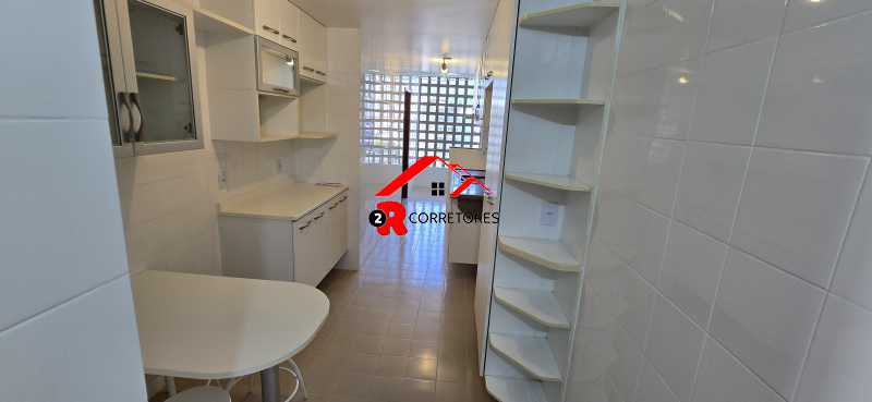 f046198f-a768-42f2-ae7a-fe09de - 21