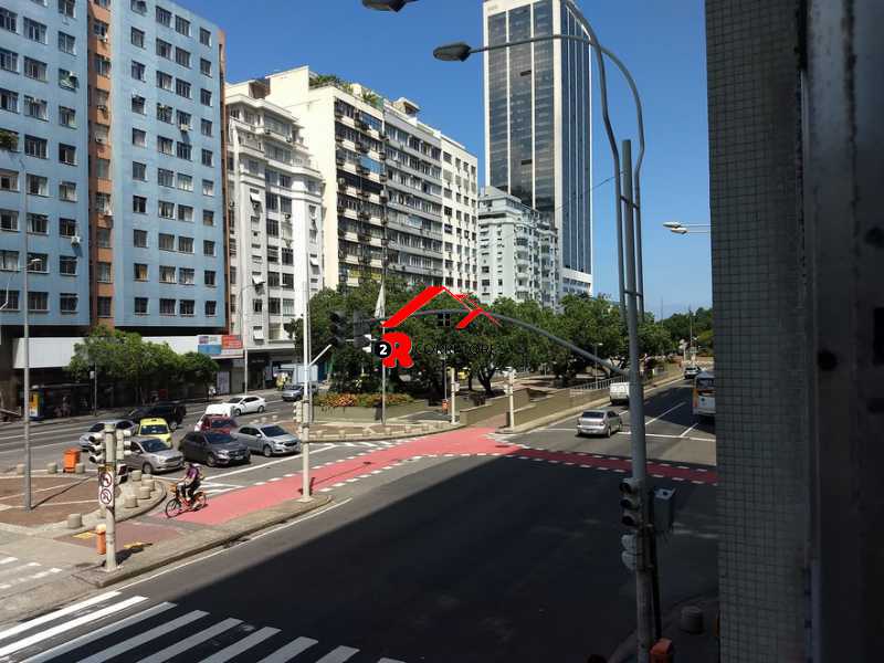 Conheça Vista do imóvel - Rio de Janeiro, Copacabana, 3 suítes, 136 m², frente rua, 1 vaga escriturada, vista lateral mar.. - HPC007JR - 28 Vista - 28