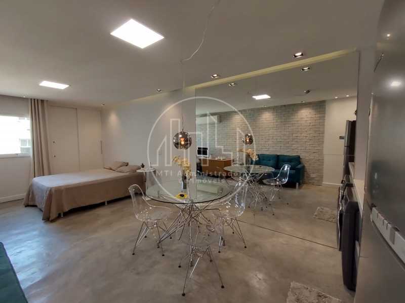 WhatsApp Image 2023-01-09 at 1 - 6