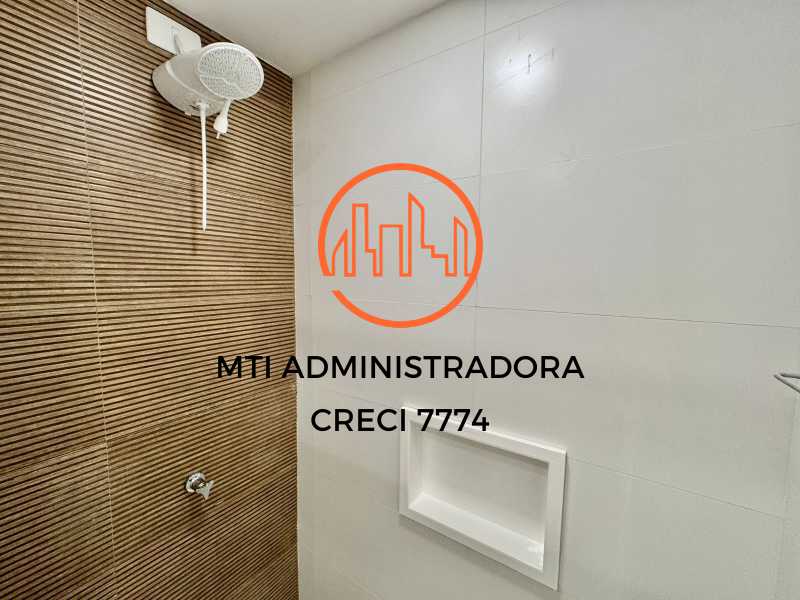 1050430b-c8cd-4580-bb43-afa019 - 11