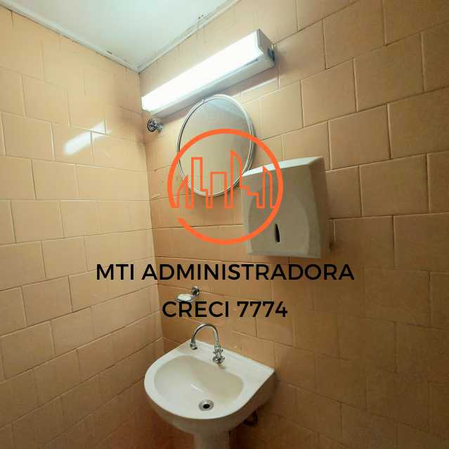 dc2fce8b-bb2f-4168-a5ff-e4bf1e - 28