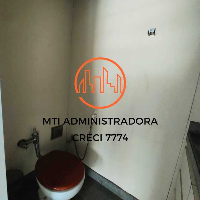 3 salas e 2 banheiros - MTCS00003